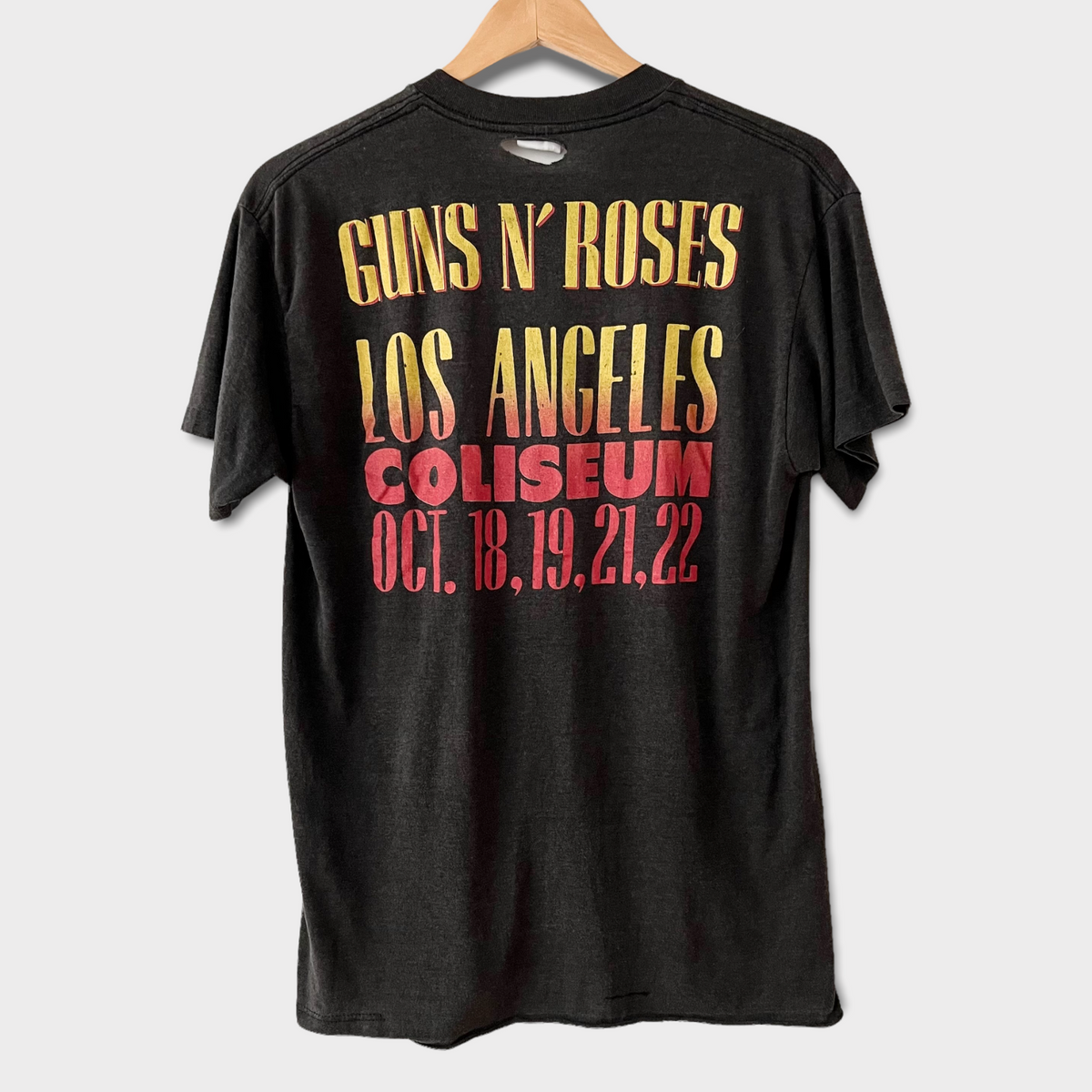 最新海外 □Guns N´ Roses Tシャツ□おまけ付□1989 LAコロシアム