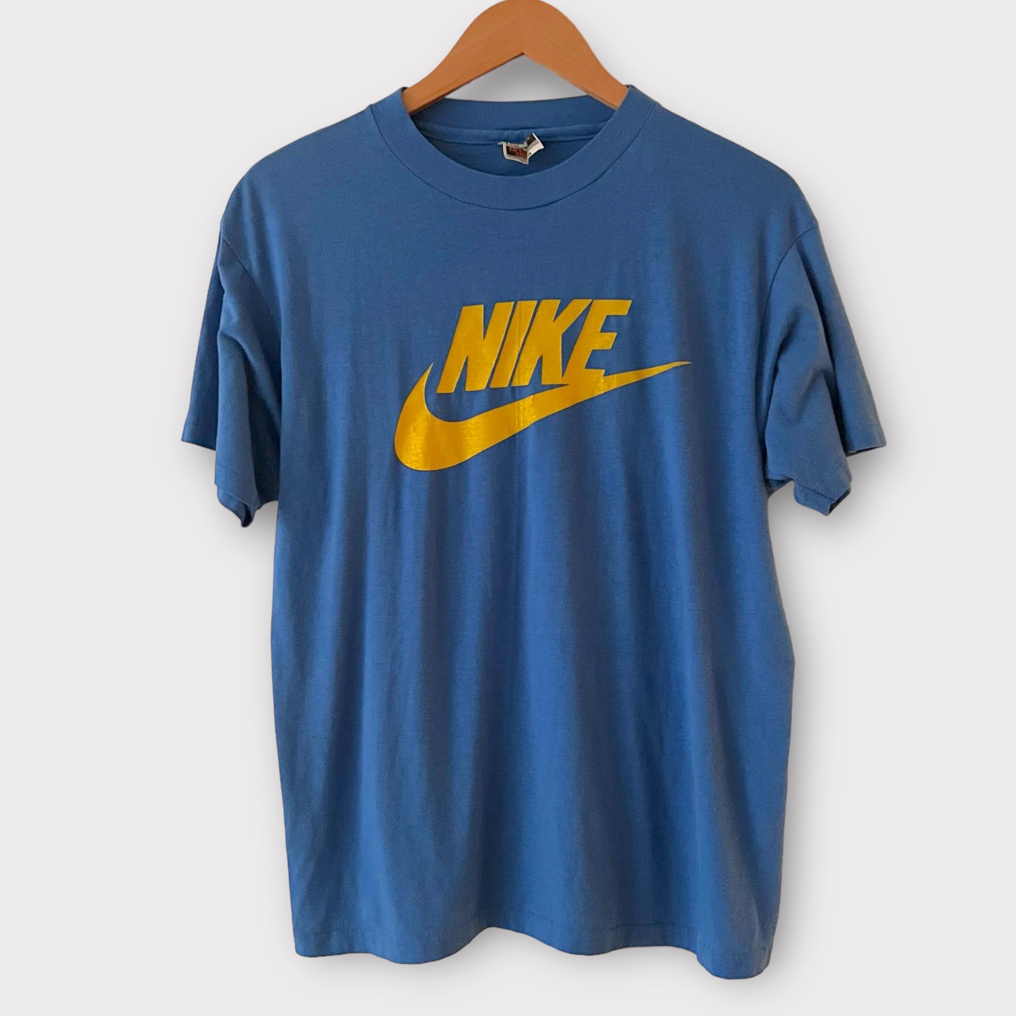 1970's NIKE Logo Vintage Athletic Tee Shirt