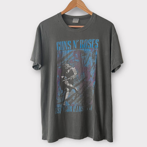 1991 Guns N Roses "Use Your Illusion" Vintage Tour Tee Shirt