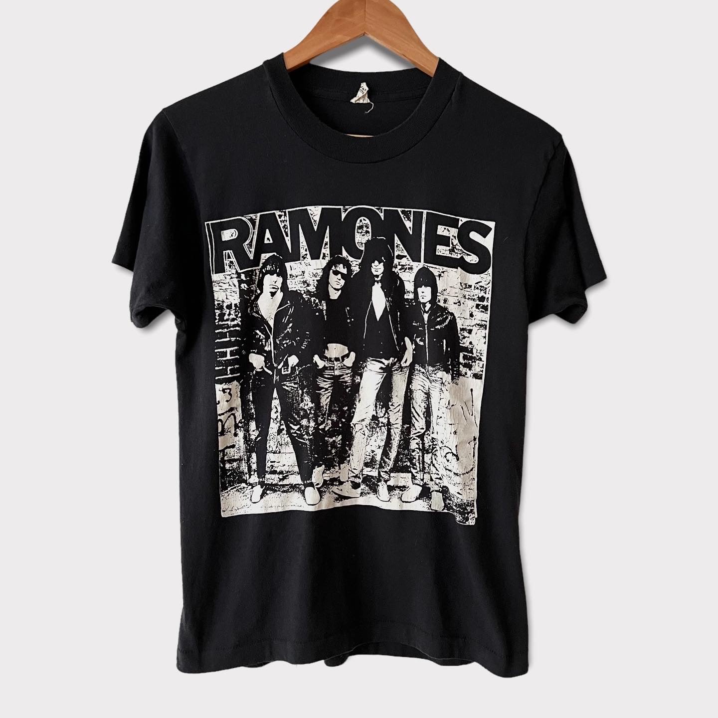 1984 Ramones 